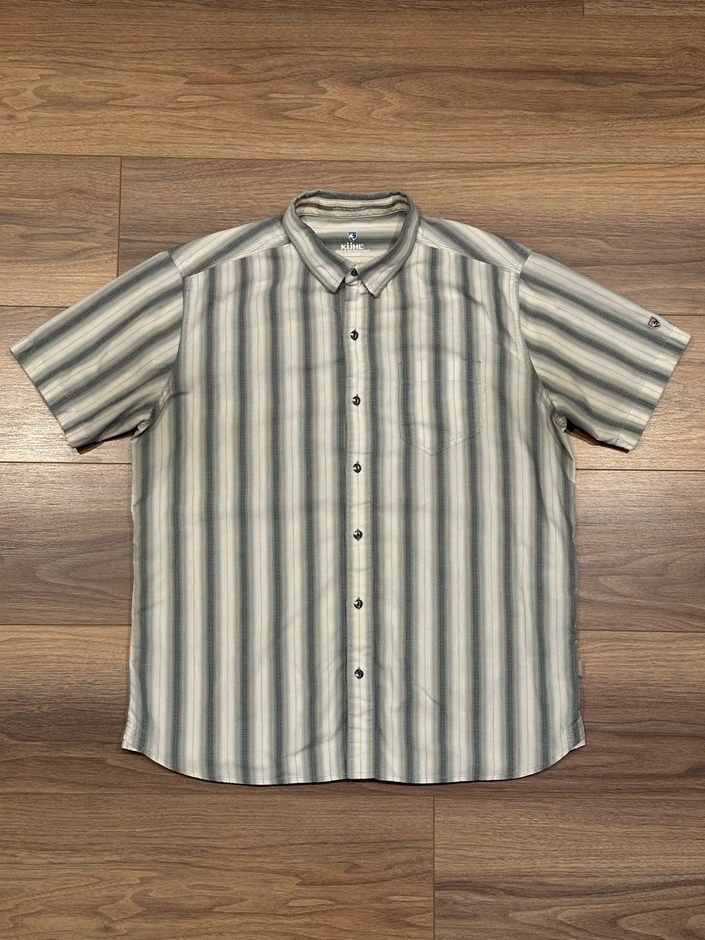 Kuhl The Bohemian Shirt Short Sleeve in Vertical Stripes Size Large